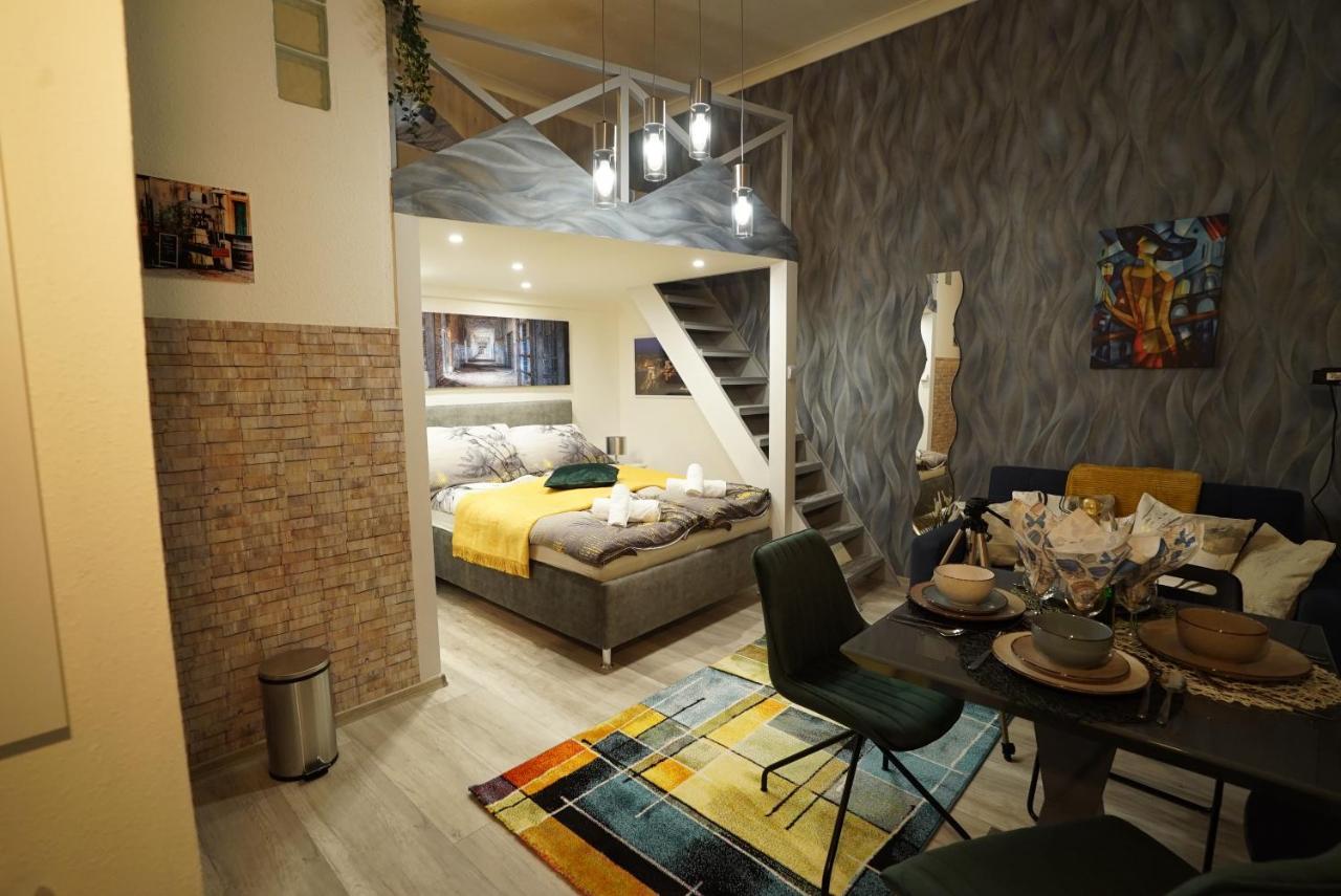 Suzan'S Apartment In The Heart Of Boedapest Buitenkant foto