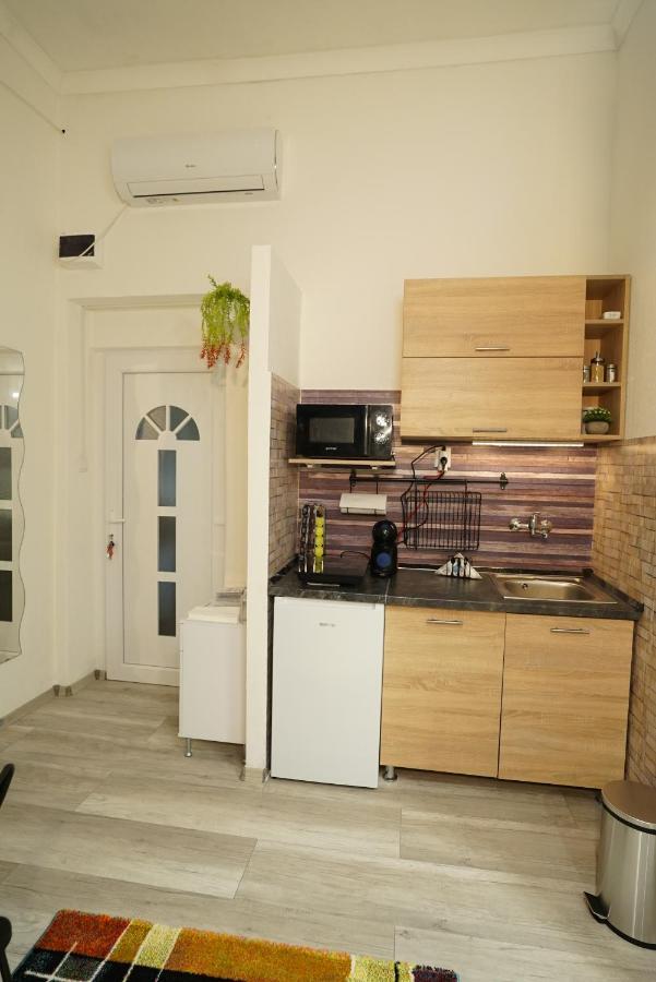 Suzan'S Apartment In The Heart Of Boedapest Buitenkant foto