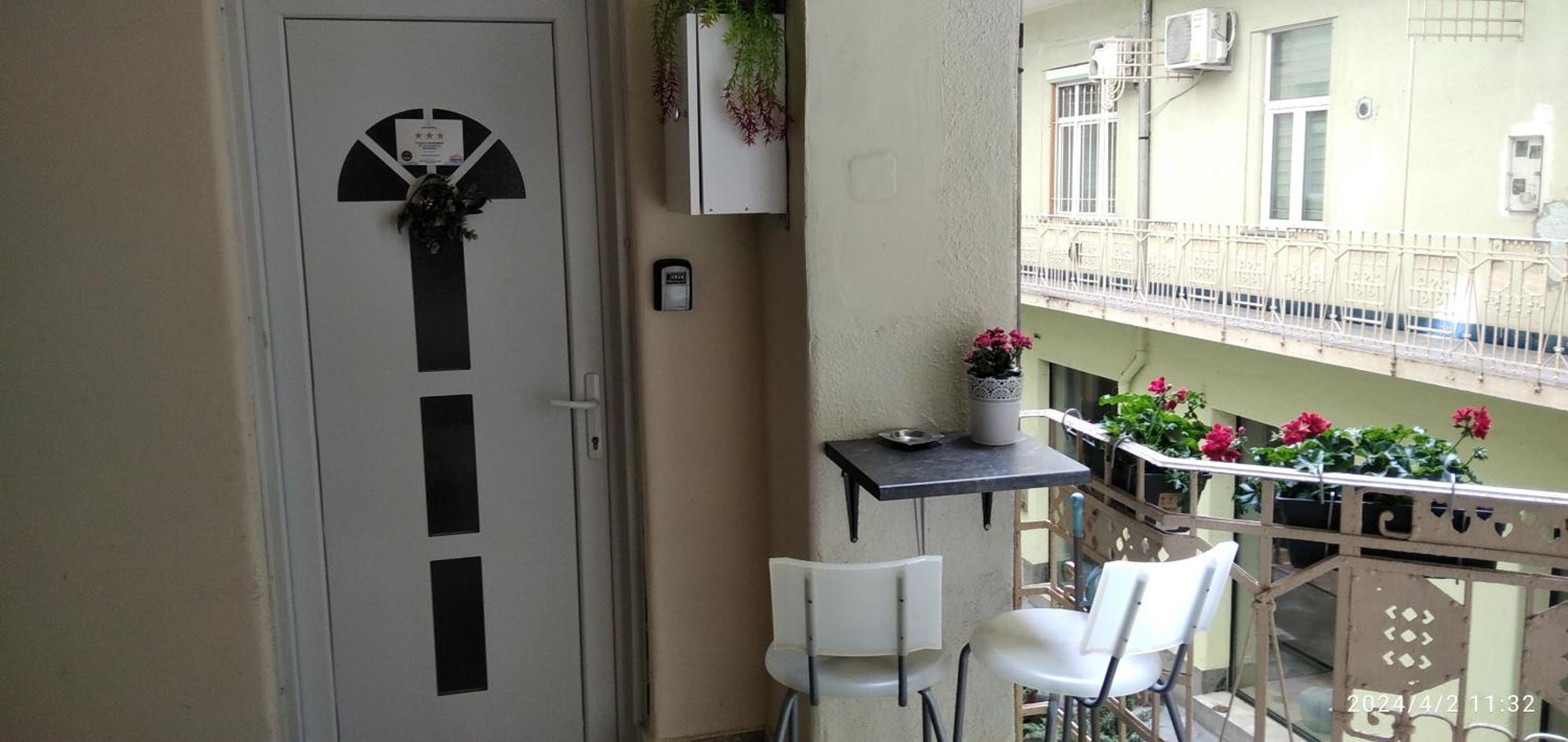 Suzan'S Apartment In The Heart Of Boedapest Buitenkant foto